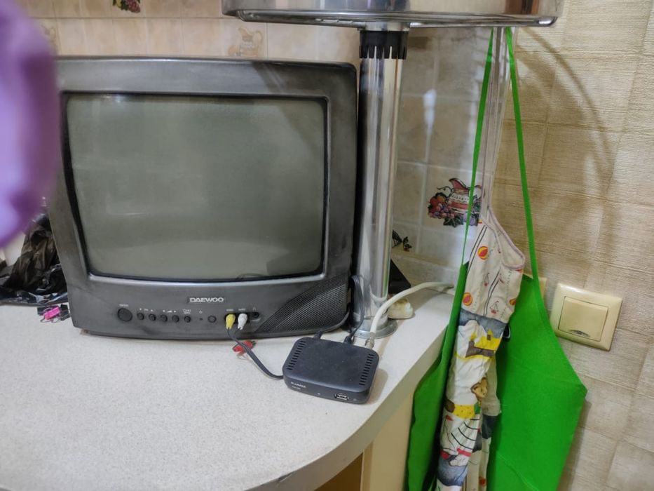 Телевизор Daewoo + приставка
