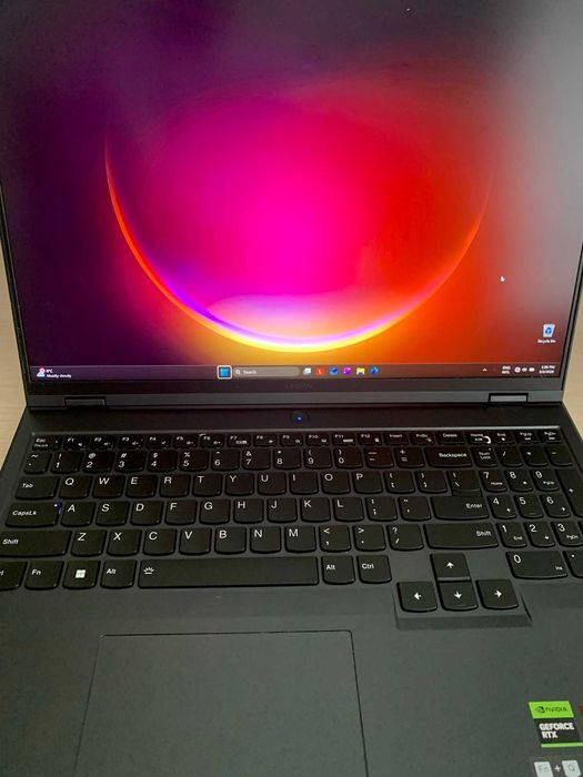Lenovo Legion 16"  AMD Ryzen 7 7745HX RTX 4060 32GB RAM 1T SSD