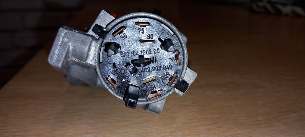 Contact pornire Audi A3 (4B0905851G)