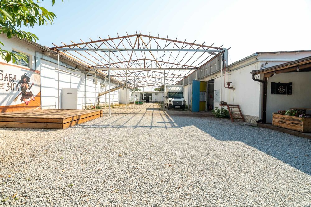 Дава се под наем Промишлена сграда в с. Йоаким Груево, Област Пловдив - 1400 кв.м за 2295 € - Снимка #23