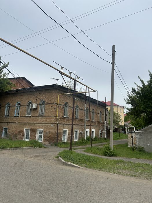 Сдам квартиру в центре тольк