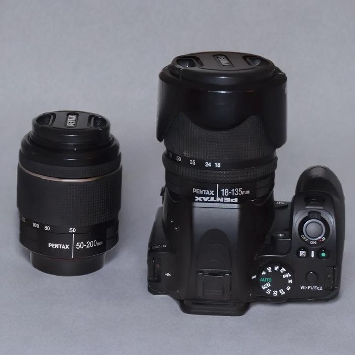 Pentax K 70 -  Като Нов! + Обективи
