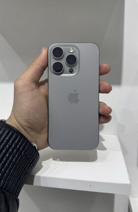 Продам айфон 15 про