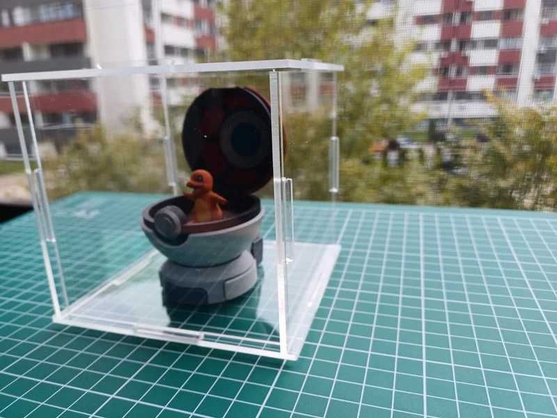 Pokeball Display with Charmander Figure + Stand & Showcase Case