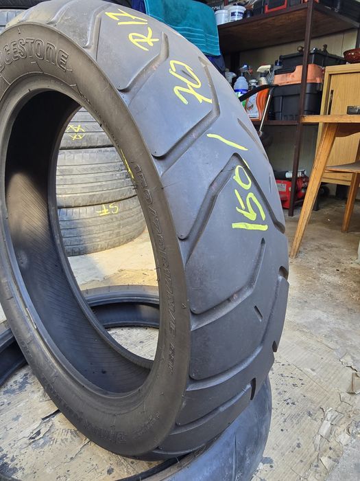 Anvelopa Moto Bridgestone 150/70 R17  Stare Impecabilă.