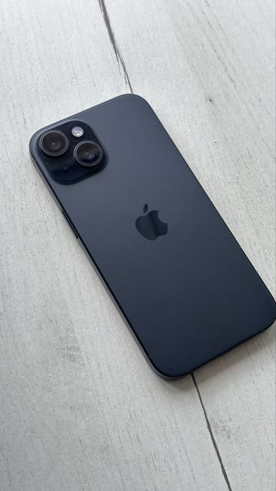 Iphone 15, 90% заряд