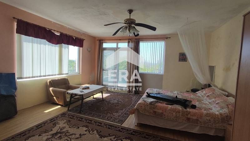 Продава се Къща в с. Китка, Област Варна - 338 кв.м за 533 €/кв.м - Снимка #9