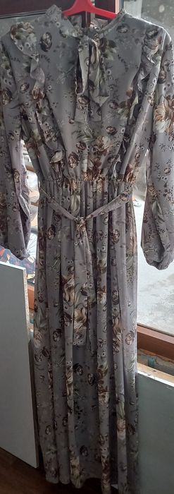 Продаётся женская платья