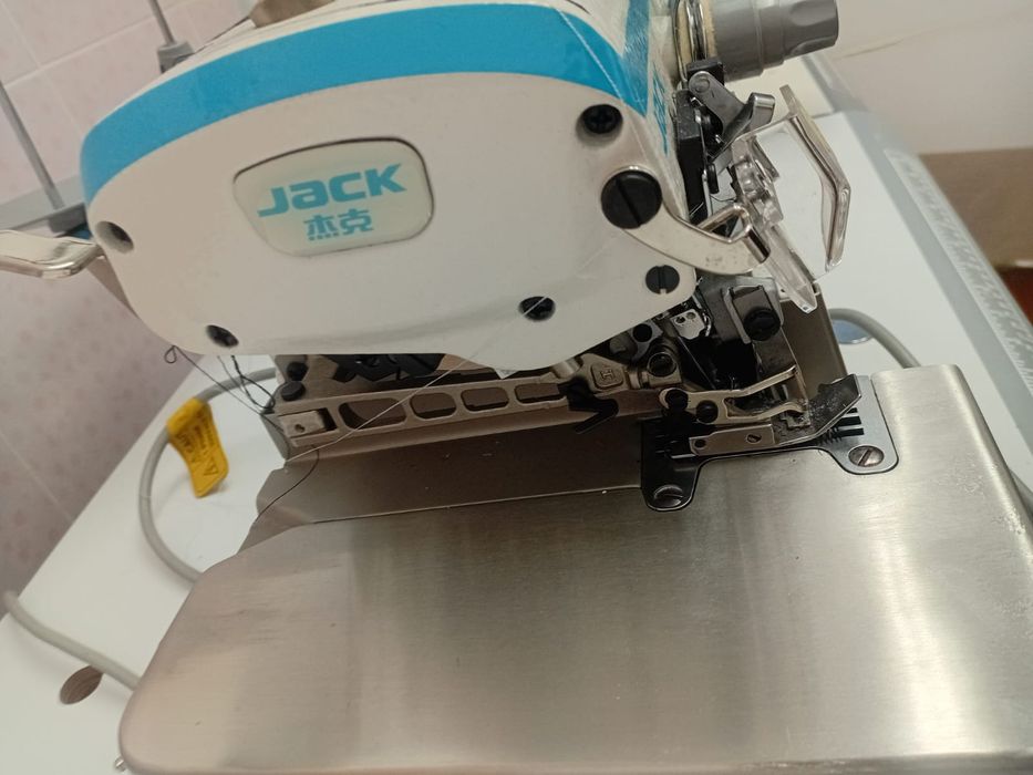 Продаю Швейная Машины