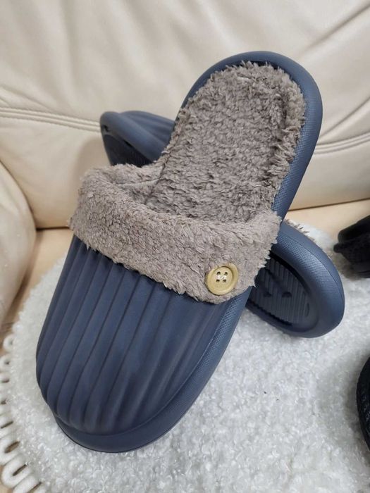 Сет от два чифта нови чехли - 44 номер