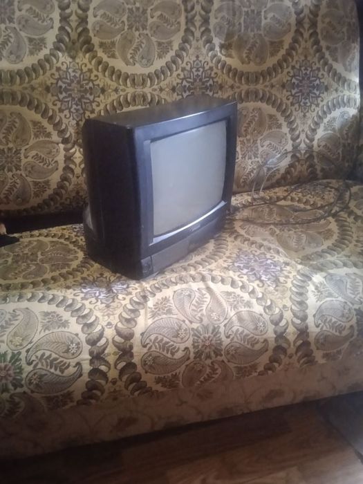 Мини-телевизоры,(черно-белый,цветной)