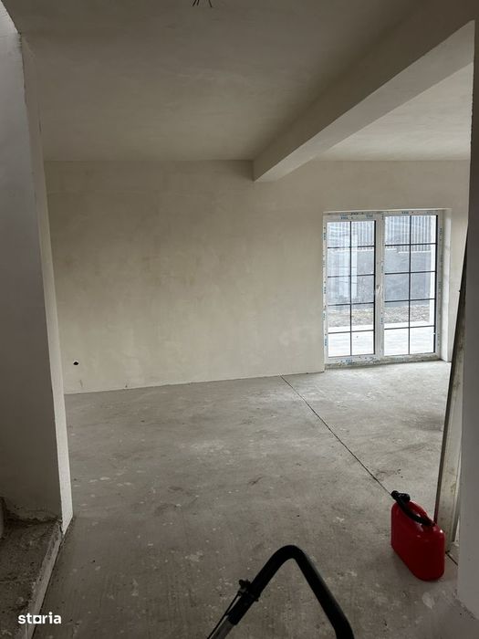 Casa cu garaj, 120 mp, 500 mp teren, CF disponibil, Chinteni