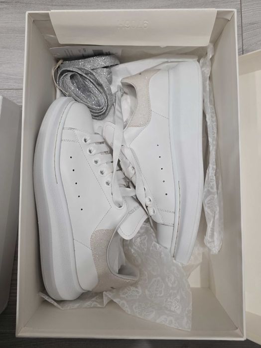 Adidasi Sneakers Alexander Mcqueen alb