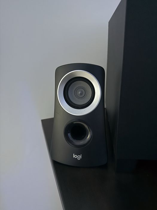 Тонколонки с буфер logitech z313