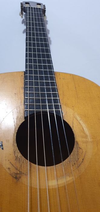 Класическа 4/4 китара