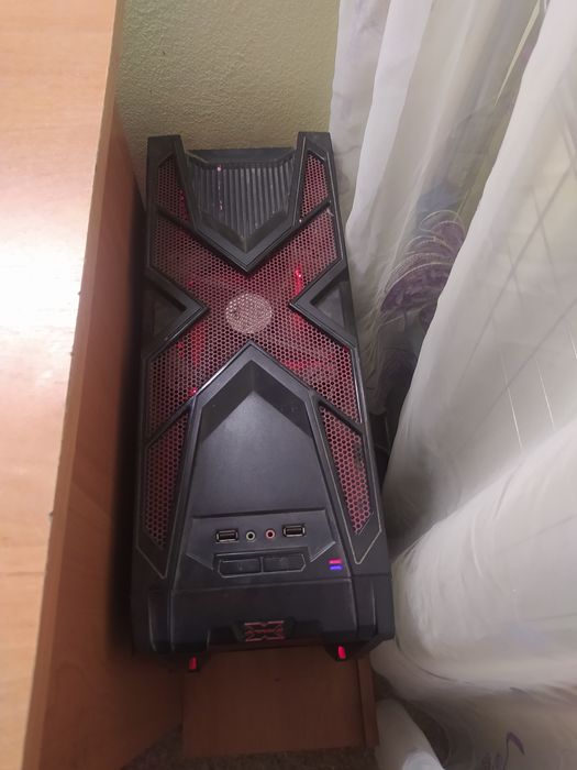 Компьютер игровой.