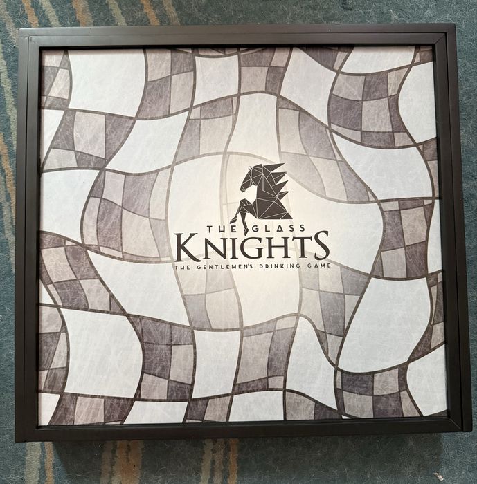 Set joc șah de petrecere cu shoturi The Glass Knights