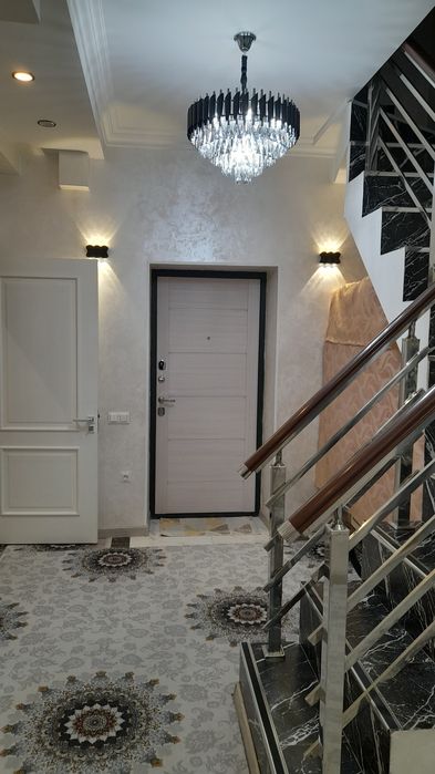 Квартира сотилади