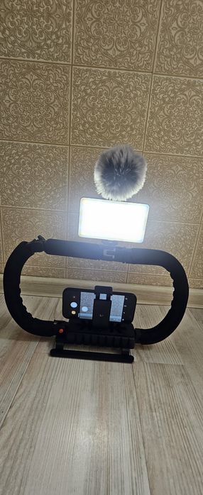 Для съёмки, софтбокс,лампы,селфи, пульт,блютуз микрофон,стабилизатор,