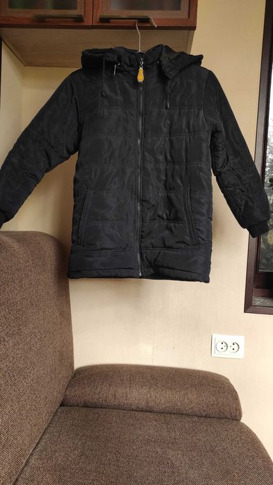 Куртки теплые на мальчика, рост 134-140 см