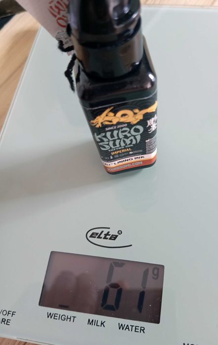 Kit excelent pentru tatuat Hunter Max, multi stroke 2.2 - 4.2 mm, foarte versatil + tuș lining Kuro Sumi + 20 ace cartușe