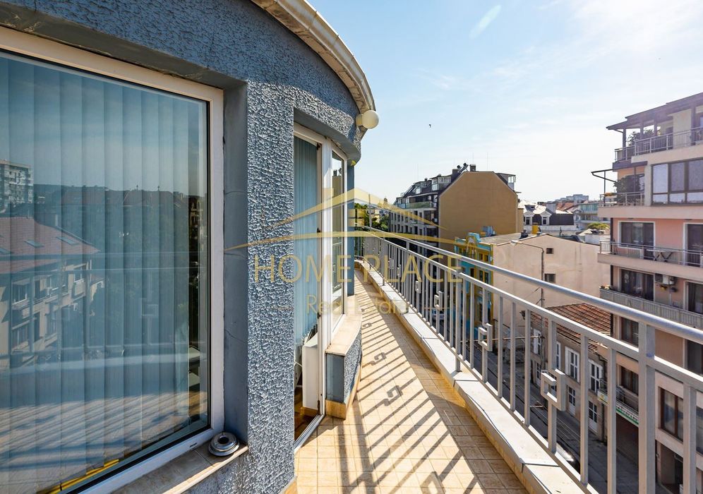 Дава се под наем Четиристаен апартамент в Варна, Център - 150 кв.м за 1530 € - Снимка #11