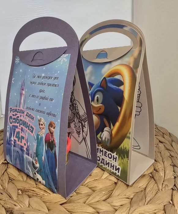 Детска подаръчна чантичка с комплект за оцветяване и игра