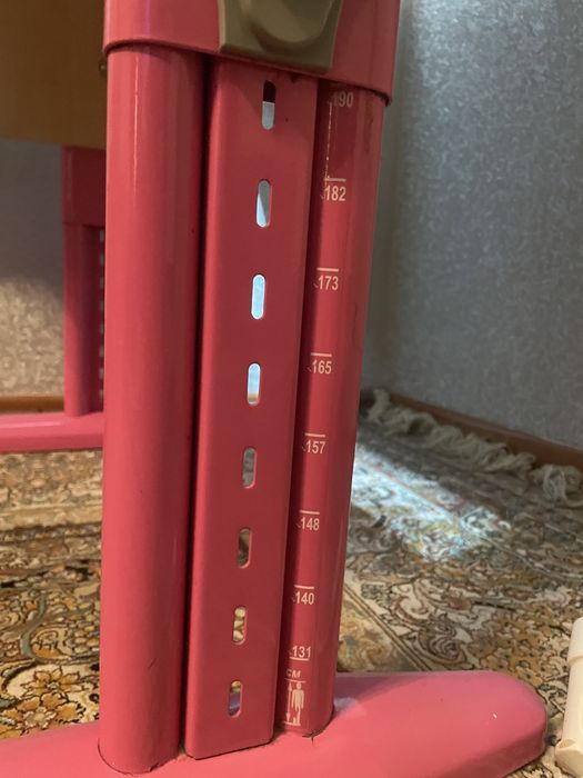 Парта(рабочий стол)