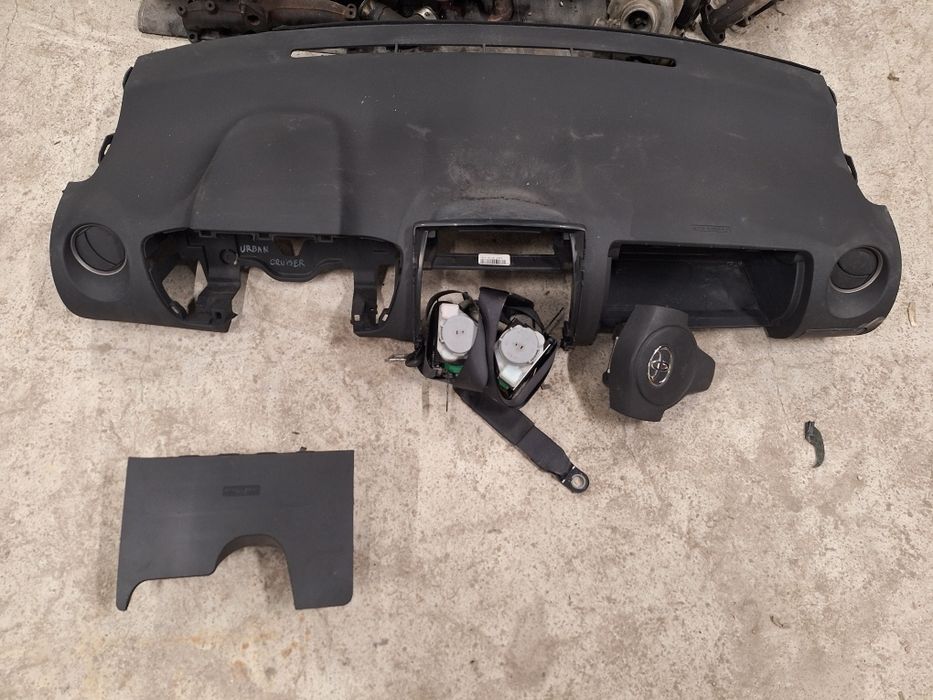 Арматурно табло Toyota Urban Cruiser / Тойота Урбан Крузер 2012г.