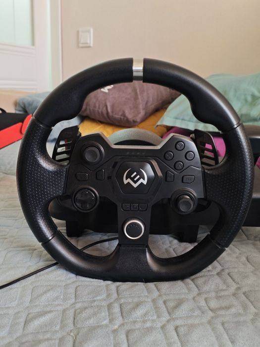 Продам игровой руль ,SVEN GC-W800