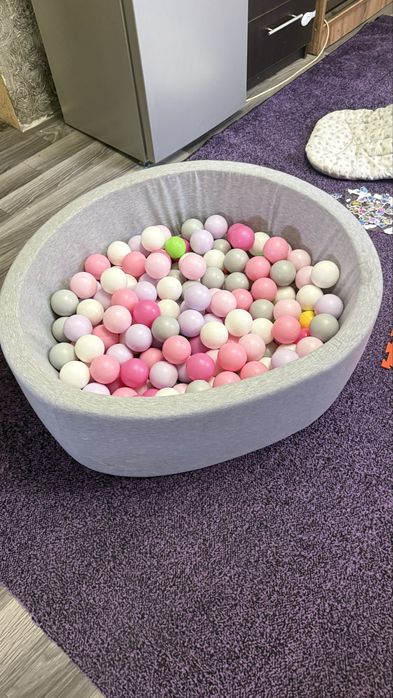 Детский сухой бассейн с шариками