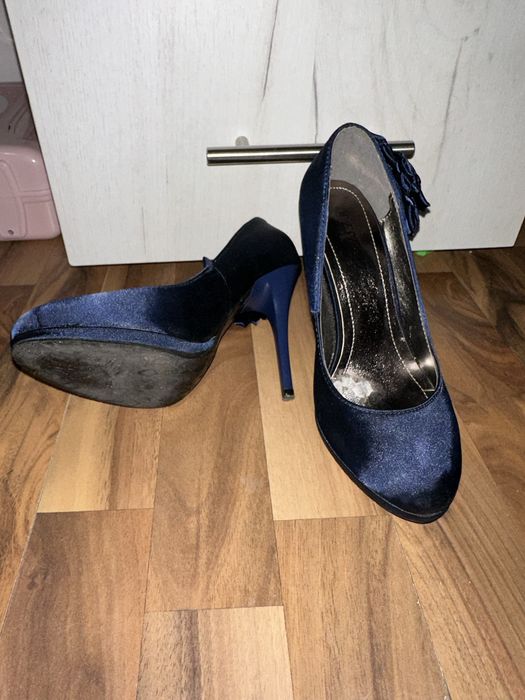 Pantofi cu toc 36
