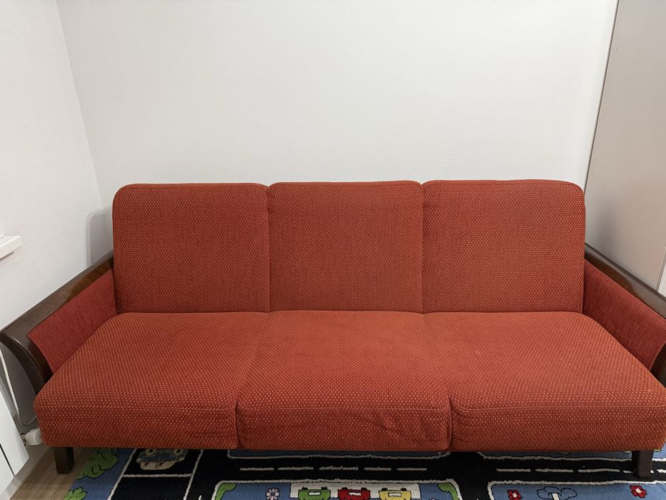 Продам диван +2 кресла