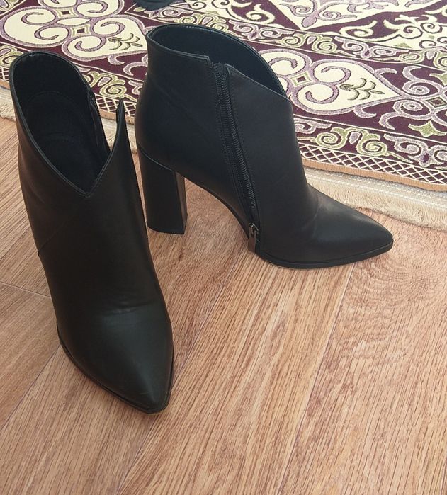 Продам обувь женские.