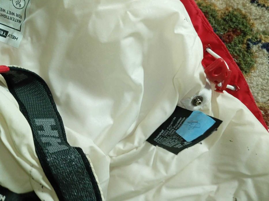 яке на Helly Hansen  в размер ХЛ