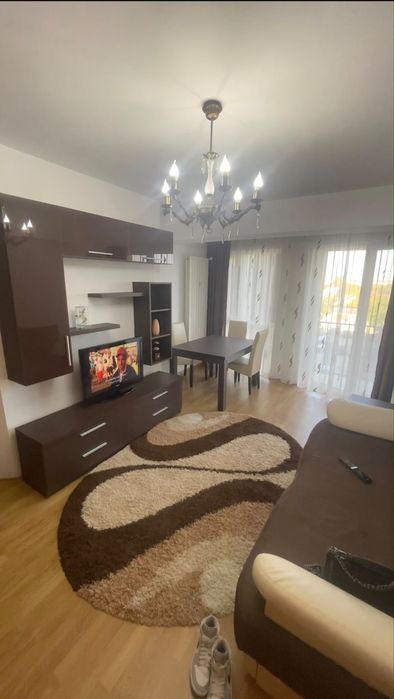 De inchiriat apartament 3 camere/Prima Nufarul+ loc de parcare