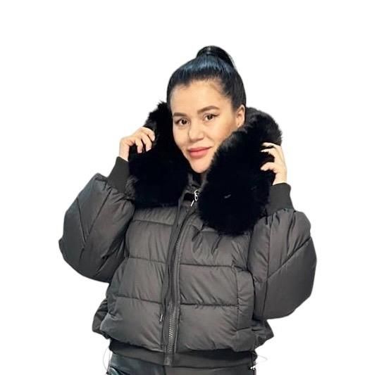 Продам женские куртки