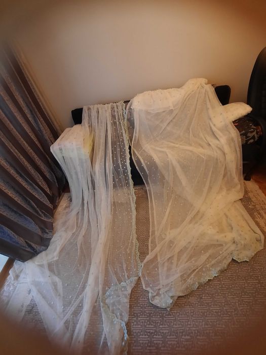 Продам тюль и шторы велюровые