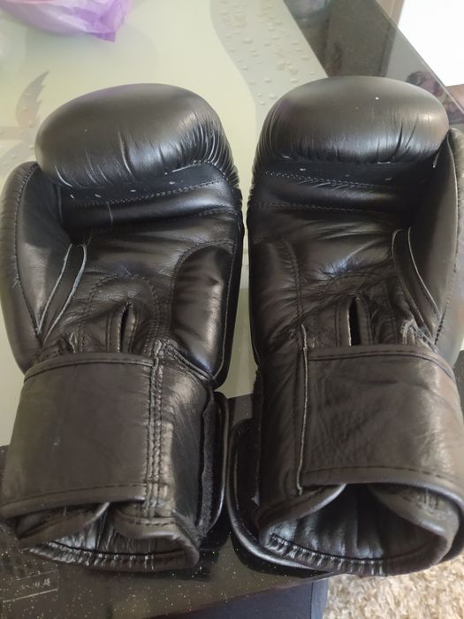 Продам перчатки для ММА