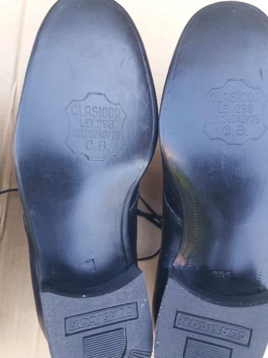 Pantofi bărbați noi din piele naturală nr.40