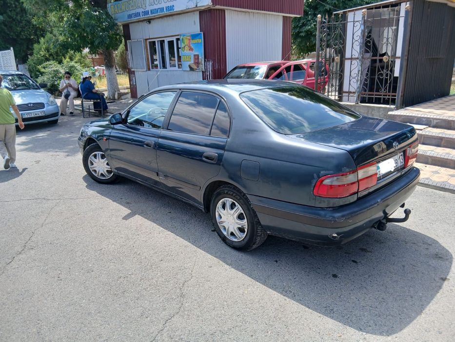 Продам авто Toyota Carina E