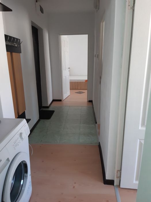 Închiriez apartament 2 camere decomandat