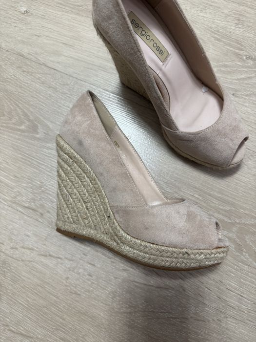 Босоножки пыльно розовые