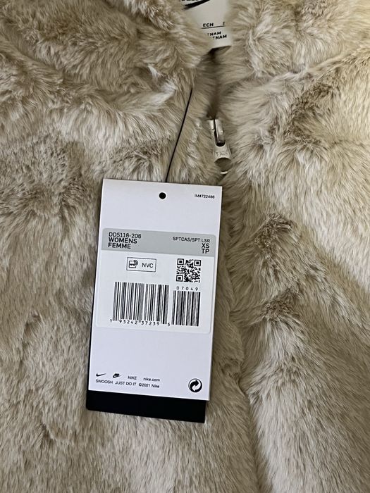 Geacă Nike blană - XS