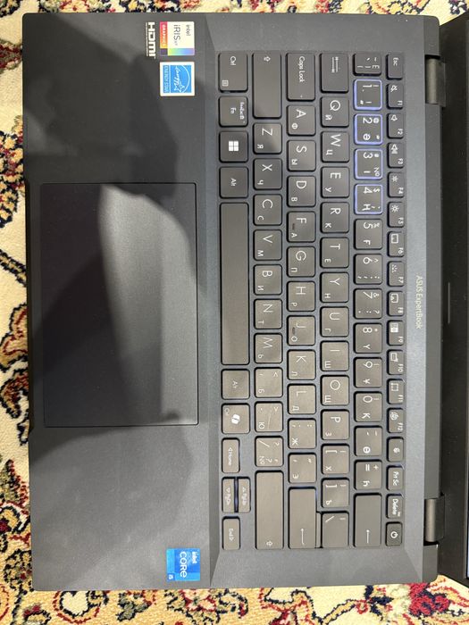 Продам Asus ExpertBook