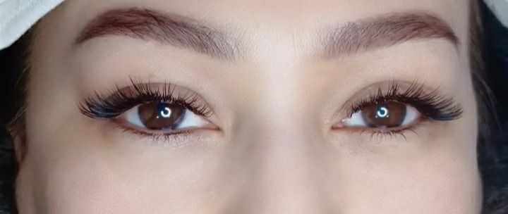 Делаю наращивания ресниц