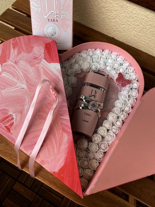 Кутия сърце с розова Яра, подходящ подарък за всяка жена