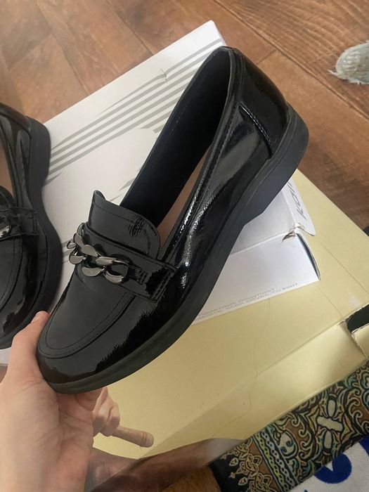 Продам лоферы 37 размер