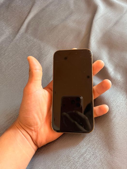* Apple iPhone 14 Pro 256GB