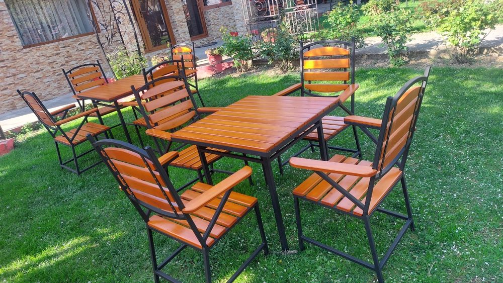 Masa cu scaune gradina